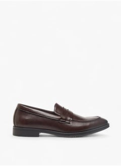 LBL by Shoexpress Men Solid Loafers with Cutout Detail  - Image 3