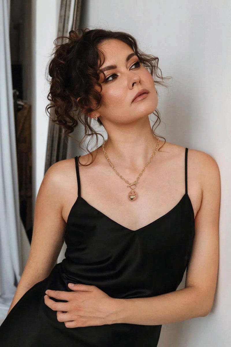 PEARLADA Statement 18k Gold Teardrop Necklace, Pebble Pendant Mariner Chain Necklace with Trendy Toggle Clasp - Image 5