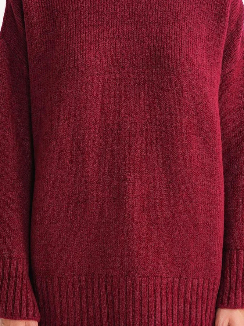 Mixray Burgundy Red Mixray Oversized Ribbed Knit Sweater with Crew Neck for Women | Best Price UAE