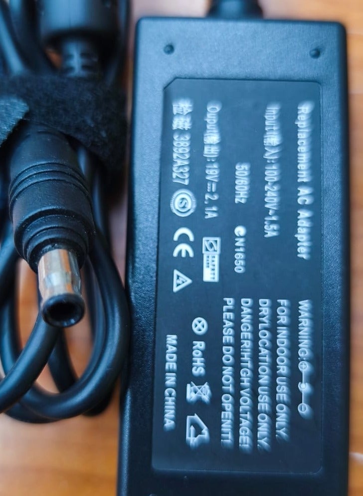 CS LAPTOP ADAPTERY SAMSUNG 19V 2,1A BIG PIN - Image 1