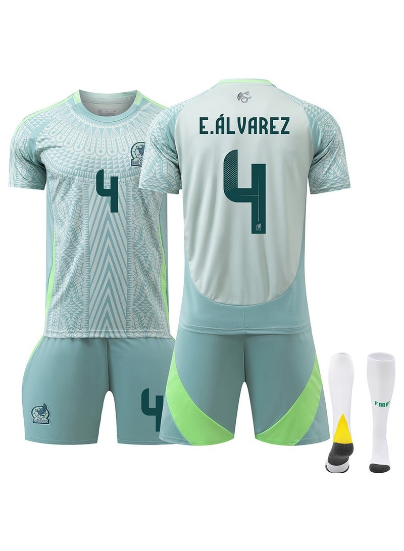 Taiahiro قمصان كرة القدم للأطفال والبالغين، التي تتميز بأنها قابلة للتنفس وسريعة الجفاف، هي الملابس المفضلة للفعاليات التنافسية، جلسات التدريب، وأنشطة الرياضة في أوقات الفراغ. - Image 1