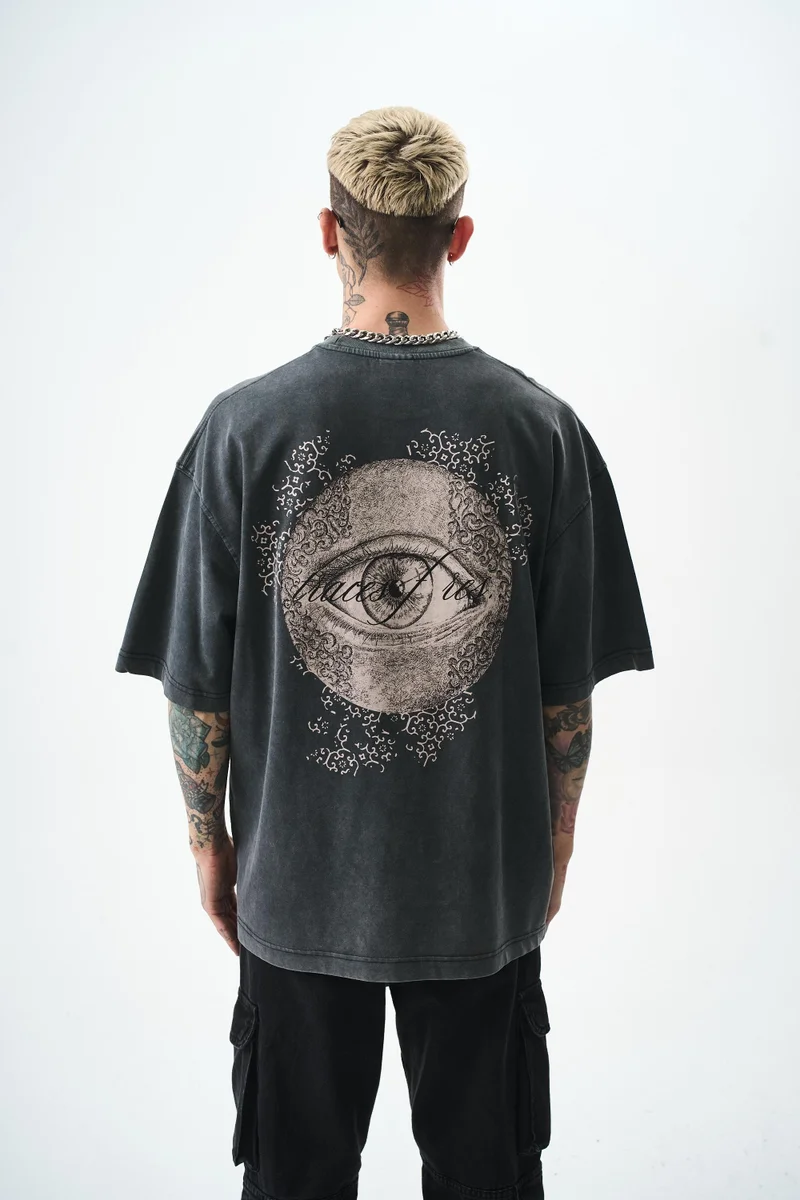 ريسباير تي شيرت رجالي مقاس كبير (Oversize) مغسول بطبعة "Eyes"، أسود