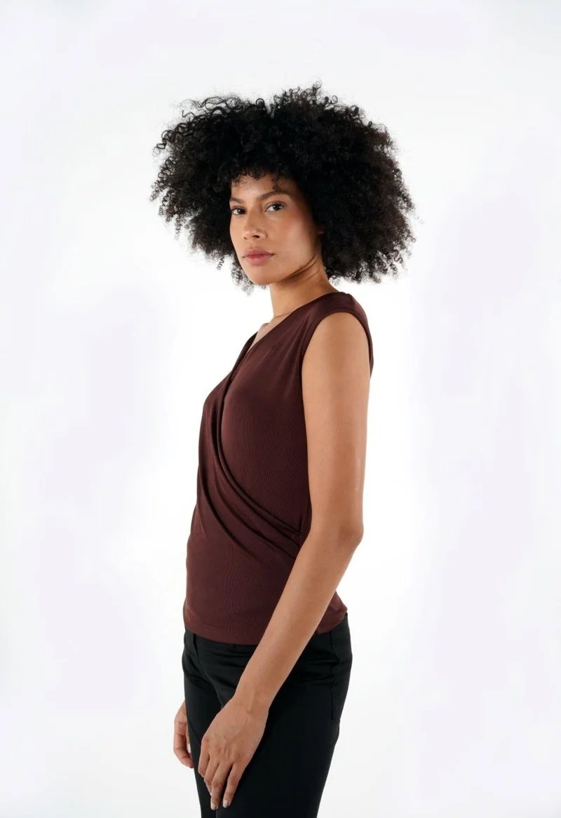 الكسندر جاردي Double Breasted Sleeveless Blouse (B24-38001)