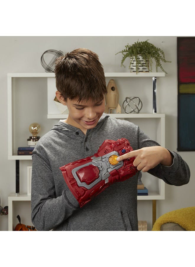 MARVEL Avengers: Endgame Red Infinity Gauntlet Electronic Fist with Lights and Sounds, Role Play Super Hero Toys for Kids Ages 5 and Up  - Image 5