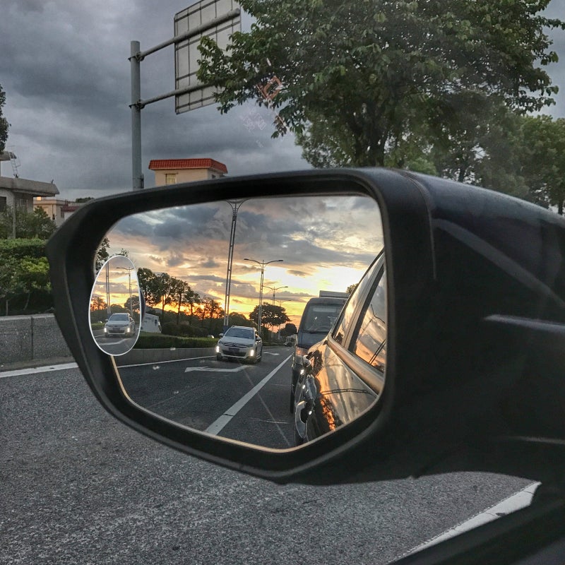 🚗 مرايا السيارة لنقطة العمياء بزوايا واسعة ٣٦٠ درجة لتعزيز السلامة أثناء القيادة - Image 2