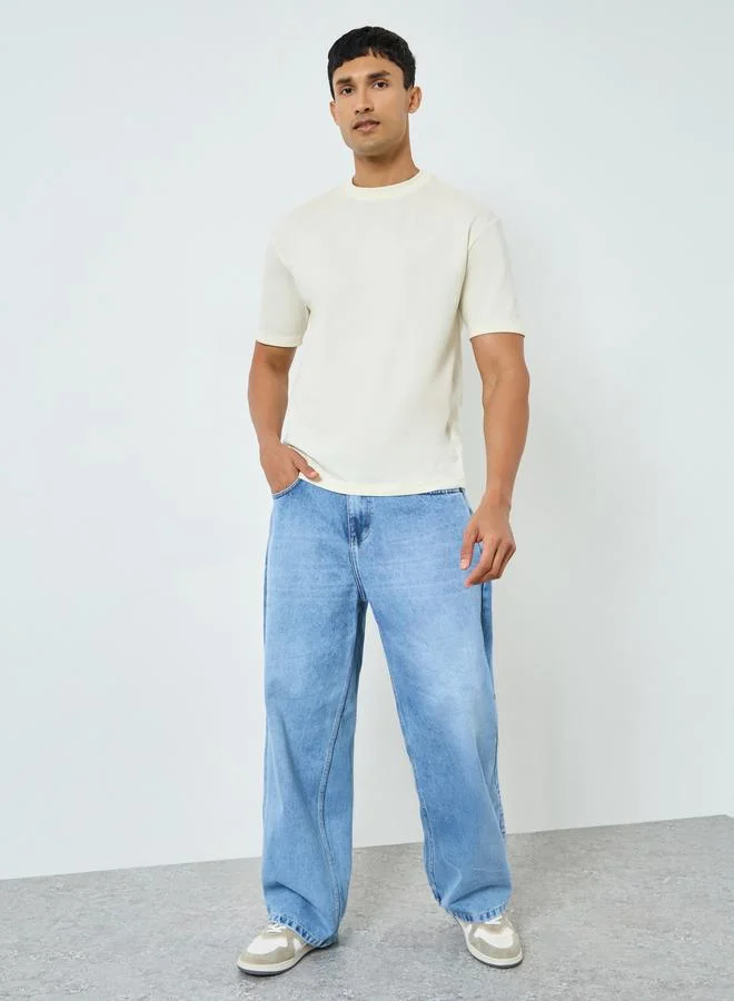 Styli Men Mid Rise Washed Baggy Jeans