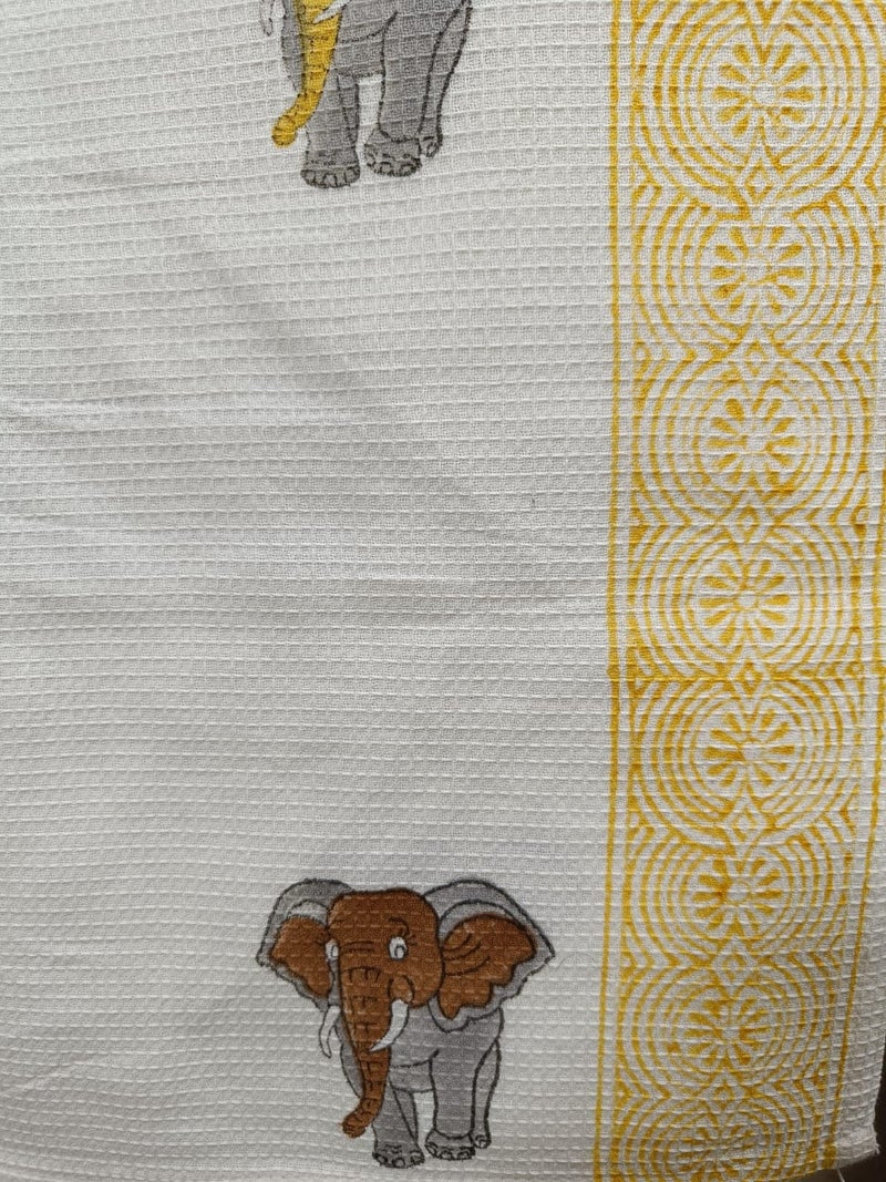 Paavni Decors مجموعة مناشف استحمام للأطفال بطبعة الفيل من بافني ديكور - Image 3