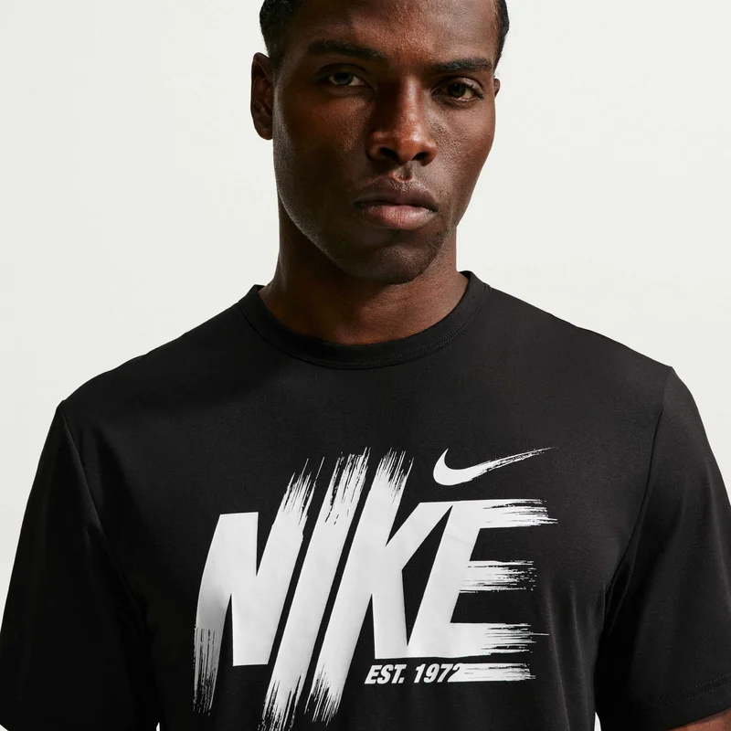 Nike Men's Hyverse Dri-FIT UV Training Top