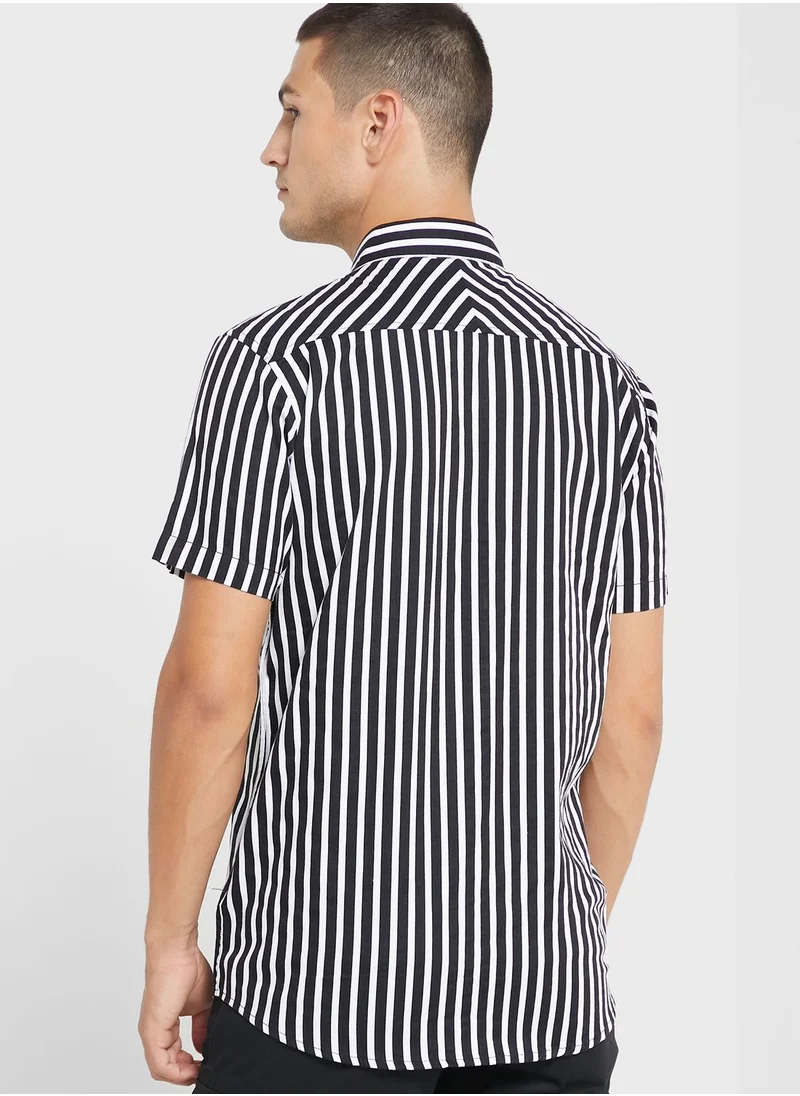 Robert Wood Regular Short Sleeve