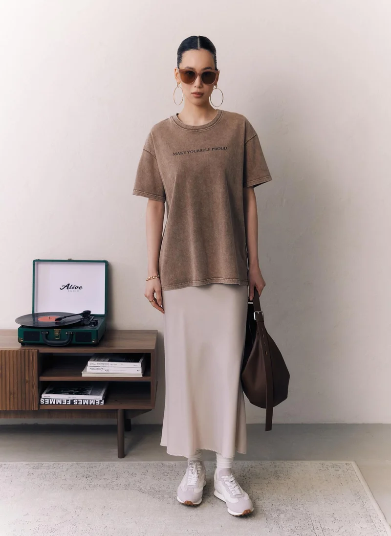 Lichi Loose T-shirt with scuffs and lettering