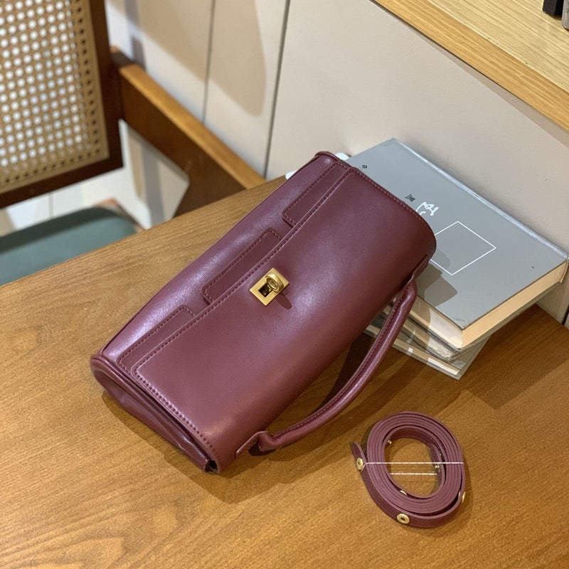 Retro Clutch Bag Commuter Shoulder Armpit Bag Niche Commuter Tote Bag Fashion Classic Kelly Bag - Image 1