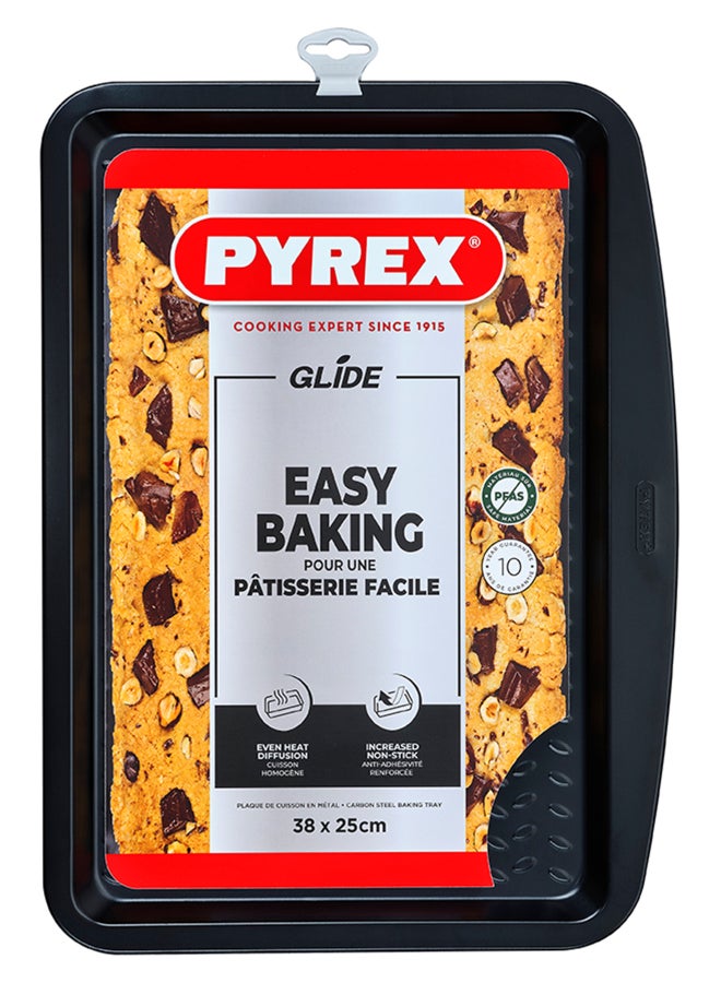 بيريكس Pyrex Glide Non-Stick Baking Tray 38cm, PFAS-Free Oven Tray, Scratch Resistant Bakeware, Ideal for Baking, Roasting, Oven Fries & Family Meals 38cm - Image 1