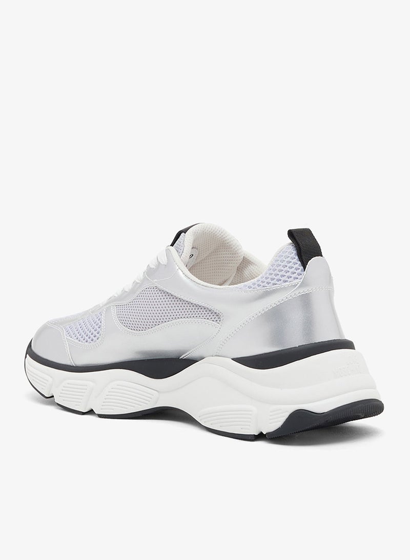 لوف موسكينو حذاء رياضي منخفض بشعار - Image 2