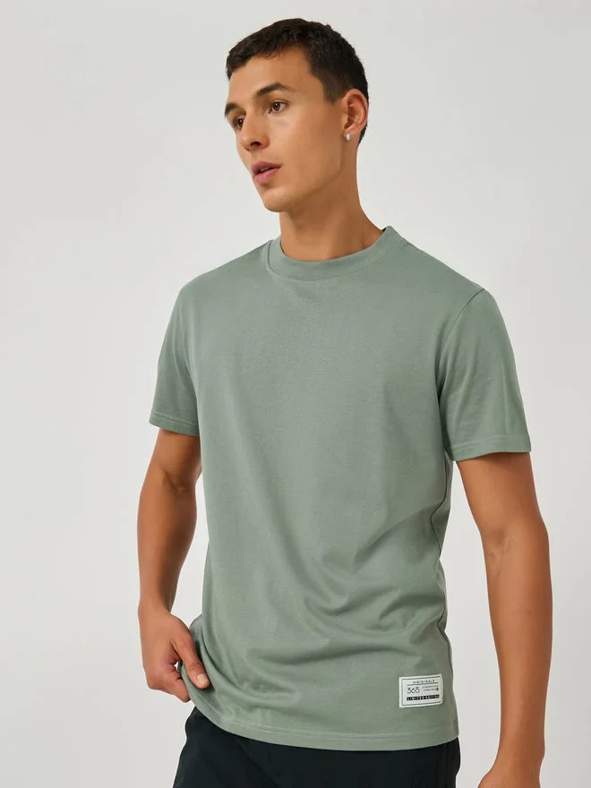 Styli Styli Badge Detail Mock Neck Regular Fit T-Shirt