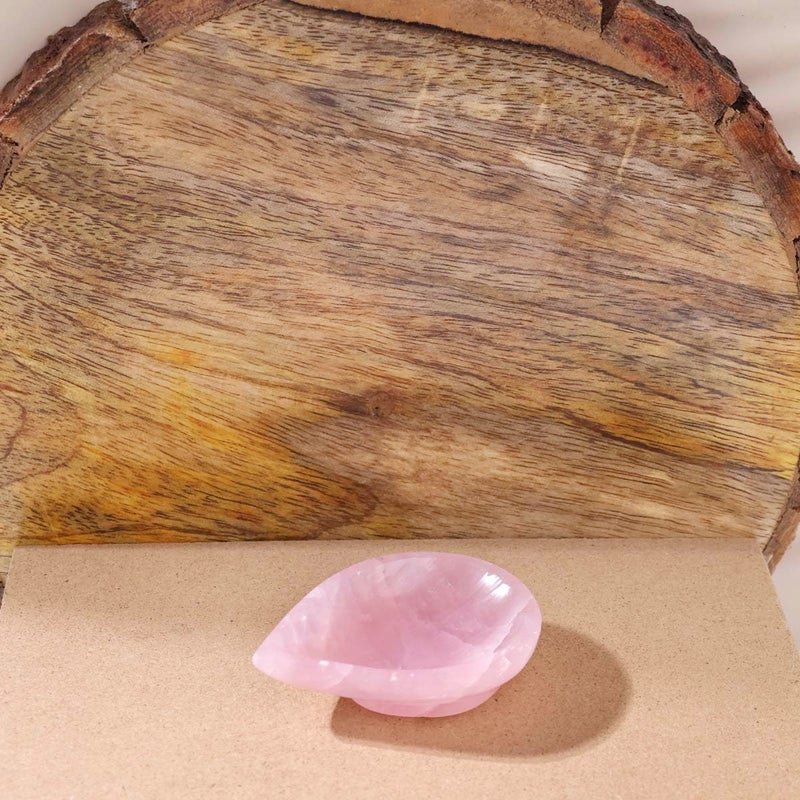 Shubhanjali Shubhanjali Rose Quartz 1 Face Crystal Diya for Home Decor Item Traditional Oil Lamp Stone Diyas for Diwali Navratri Pooja Temples Rangoli Decoration  - Image 4