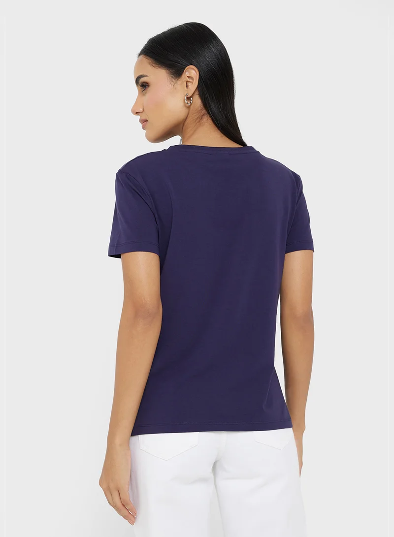 جس Ingrid Short Sleeve T-Shirt