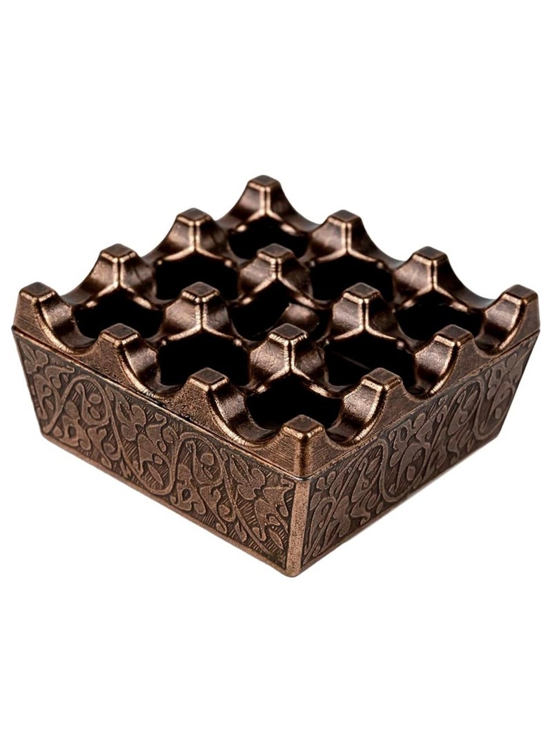 Tureks — منفضة سجائر معدنية لزينة المكتب، بتصميم عصري بسيط، مزودة بغطاء و9 فتحات، ومقاومة للرياح. - Image 1