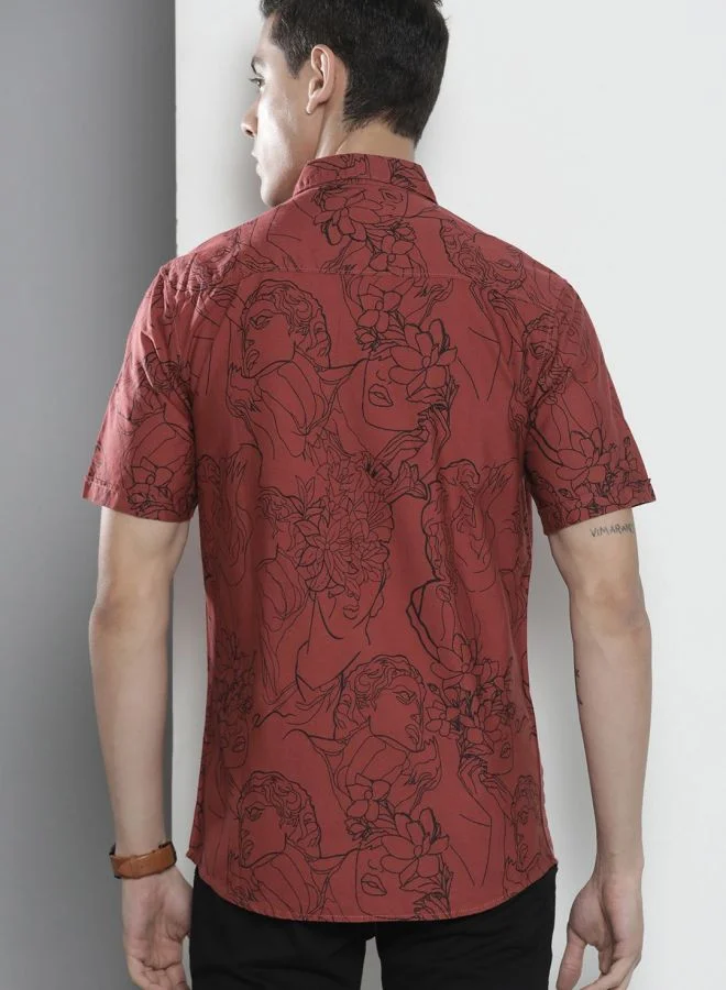 شركة المرآب الهندية Men Regular Fit Abstract Printed Half Sleeves Spread Collar Casual Shirt