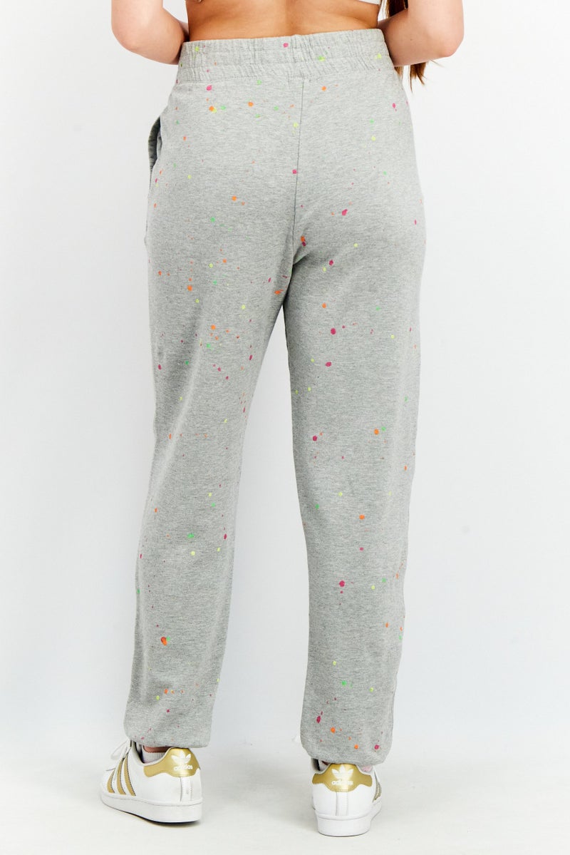 Sundry Women Regular Fit Allover Print Jogger Pants, Grey Combo - Image 3