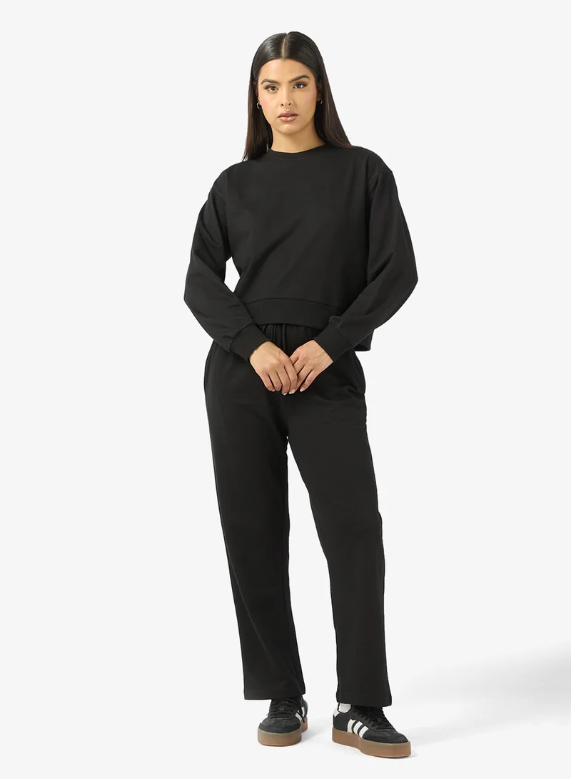 جينجر بيسيكس طقم سويت شيرت وبنطلون رياضي بياقة دائرية