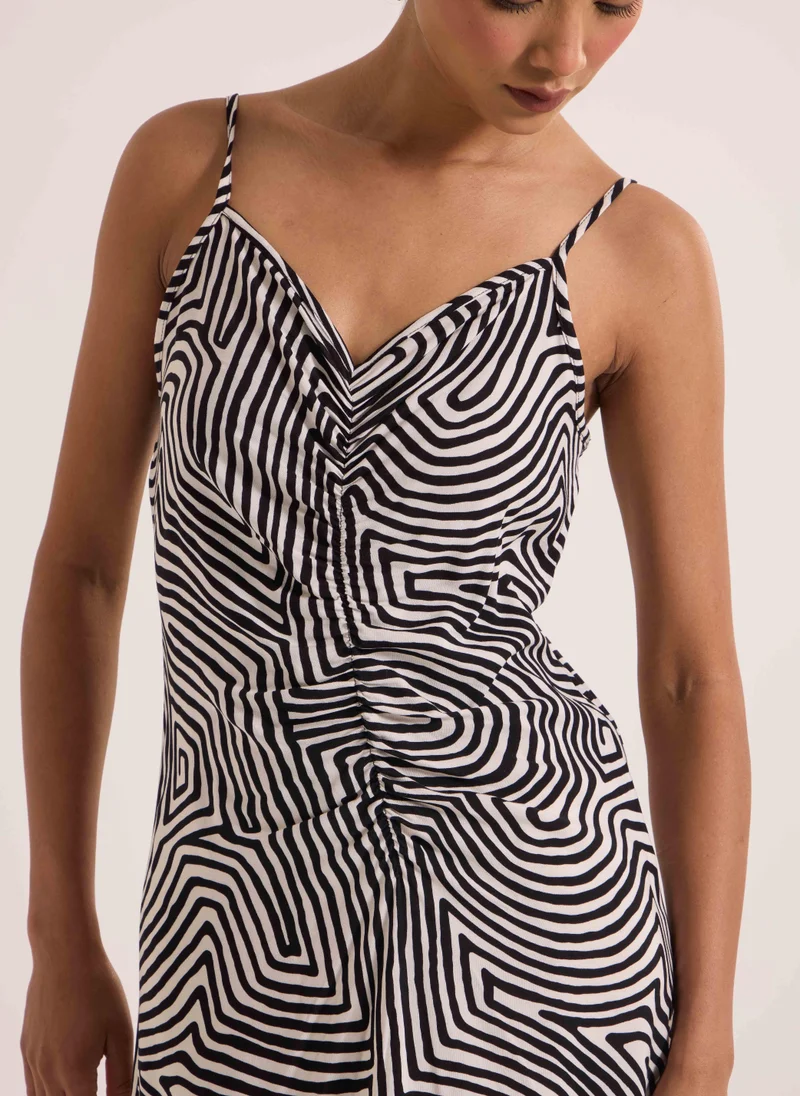 استوديو أول نايرا