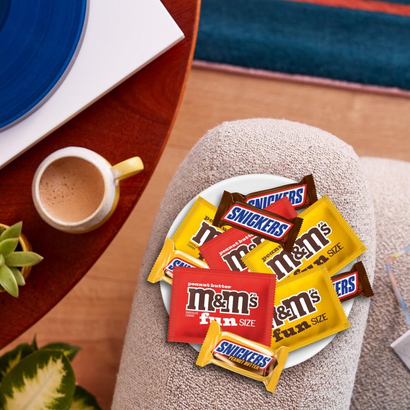 Mars حلوى شوكولاتة M&M'S وحجم المرح من SNICKERS بالفول السوداني وزبدة الفول السوداني مجموعة متنوعة من حزم الحلوى ، 22.66 أونصة كيس بالجملة - Image 5