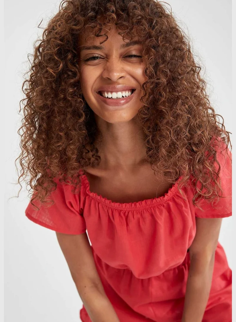 ديفاكتو Short Sleeve Boat Neck Crop Top