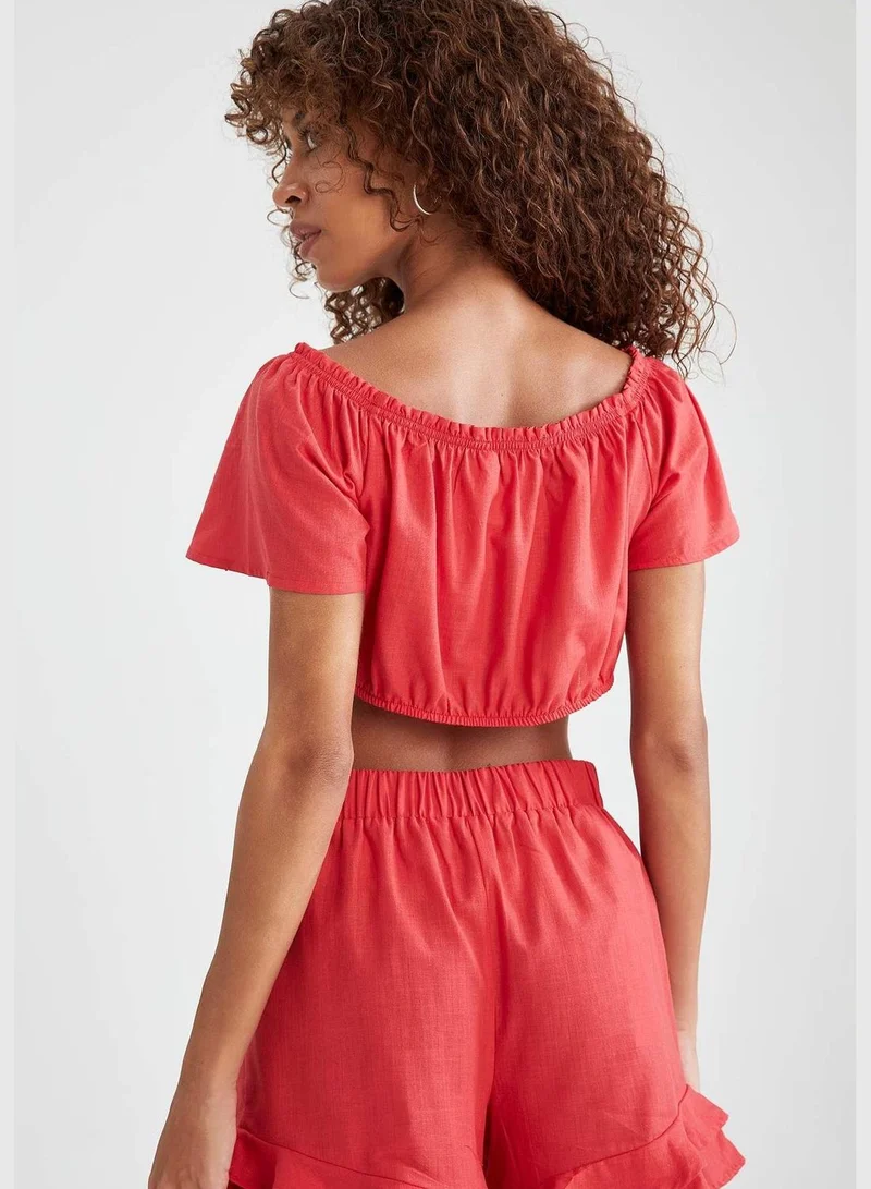ديفاكتو Short Sleeve Boat Neck Crop Top