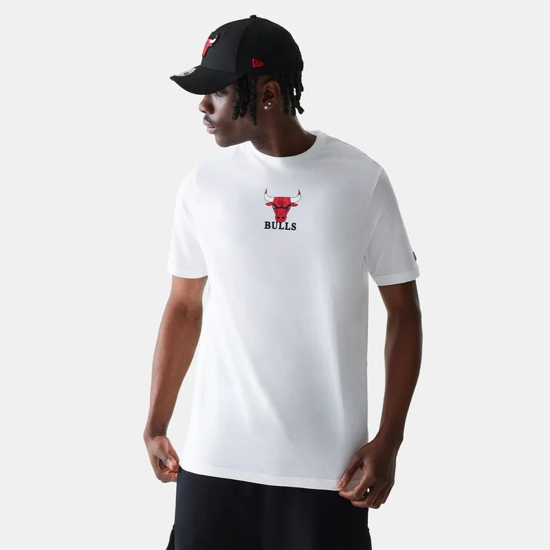 New Era White Men's NBA Chicago Bulls Logo T-Shirt for Men | Best Price UAE
