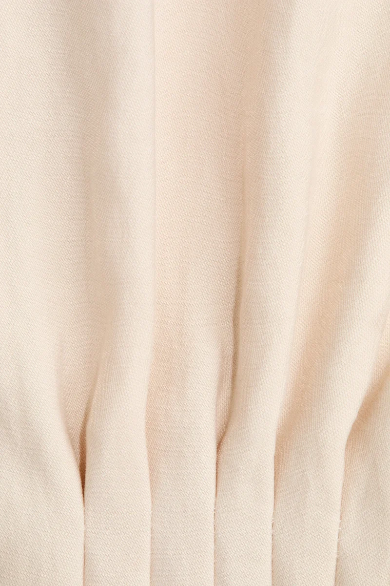 اتش اند ام بلوزة بخصر ضيق