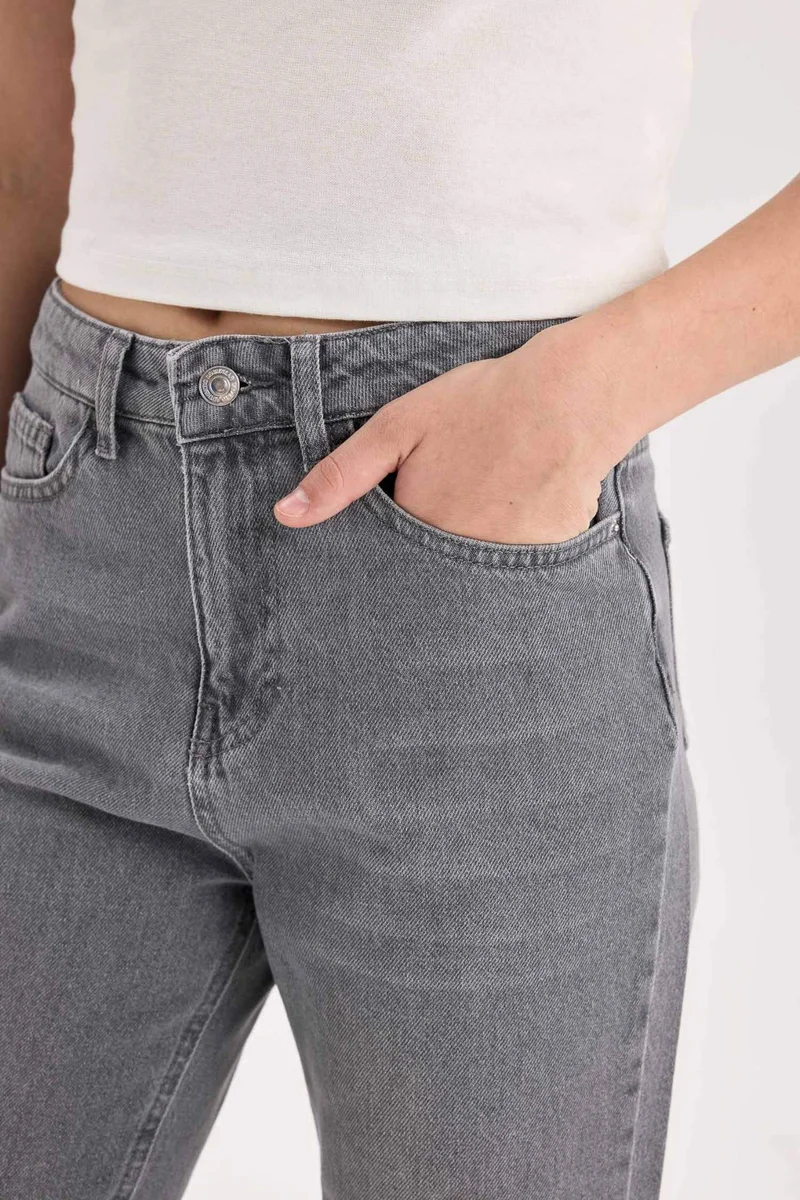 Defacto  Straight Fit Jeans  | Best Price UAE