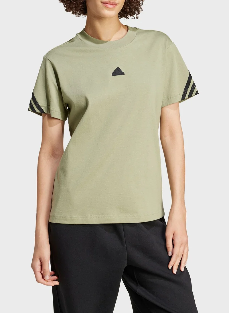 adidas تيشيرت فيوتشر آيكون مزين بـ 3 خطوط