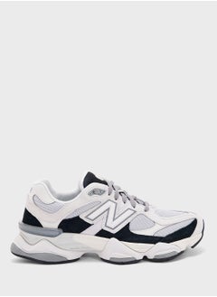 9060 Sneakers