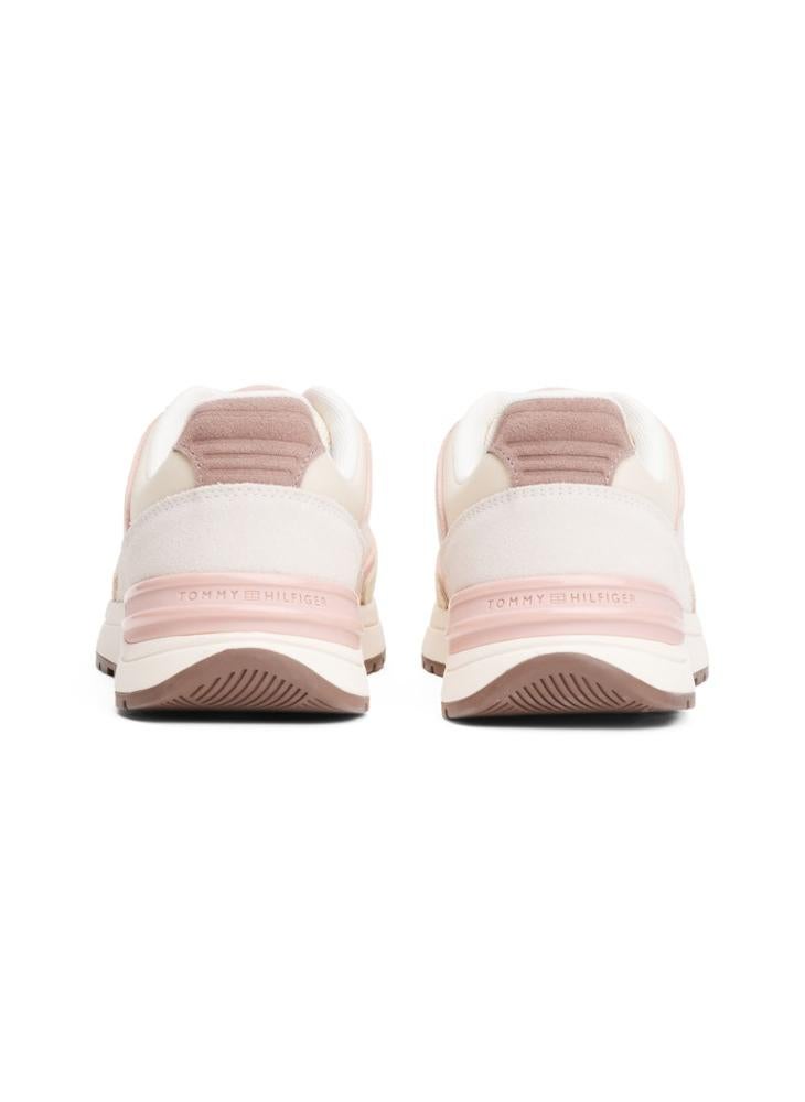 سنيكرز كاجوال بتصميم رياضي مختلط