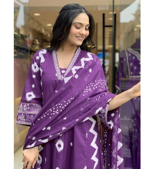 جو سريكي كورتا أناركالي مطبوعة من منطقة فيسكوز من GoSriKi مع قصر ودوباتا (بنفسجي تشاكريكا - GS_L_Purple_Large)