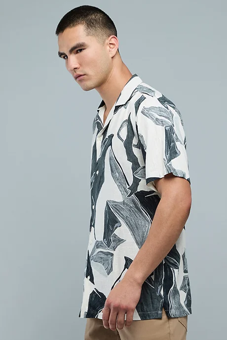 أر أند بي Patterned Shirt with Revere Collar and Short Sleeves