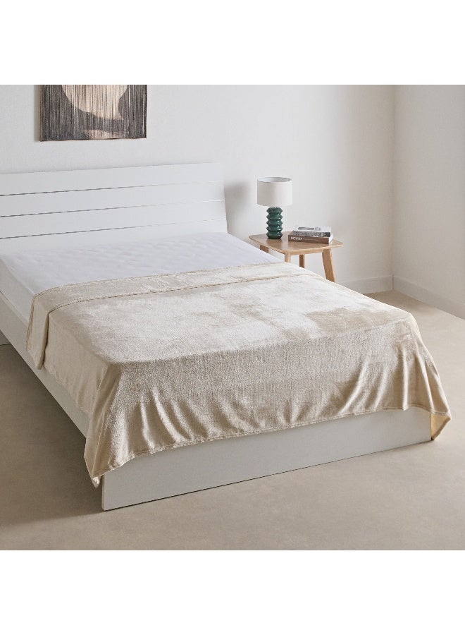 Home Box Nova Solid Flannel Queen Blanket 220 x 200 cm - Image 1