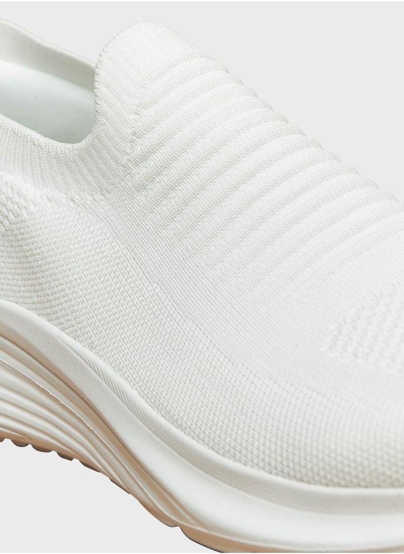 Dash Casual Low Top Sneakers  - Image 4
