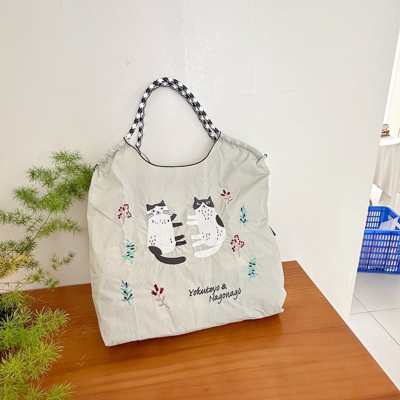 New Embroidered Bag For Women, Tote Bag, Large Capacity Canvas Bag, Little Yellow Duck Shopping Bag, Shoulder Bag, Handbag, Trendy - Image 1