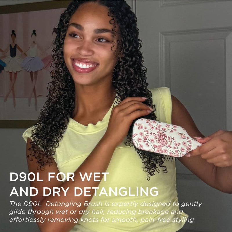 DENMAN فرشاة دينمان النهائية لفك تشابك الشعر - فرشاة فك تشابك رطبة وجافة للشعر الطويل، والباروكات، والإضافات - فرشاة شعر مثالية للنساء والرجال، D90L زهر الكرز - Image 3