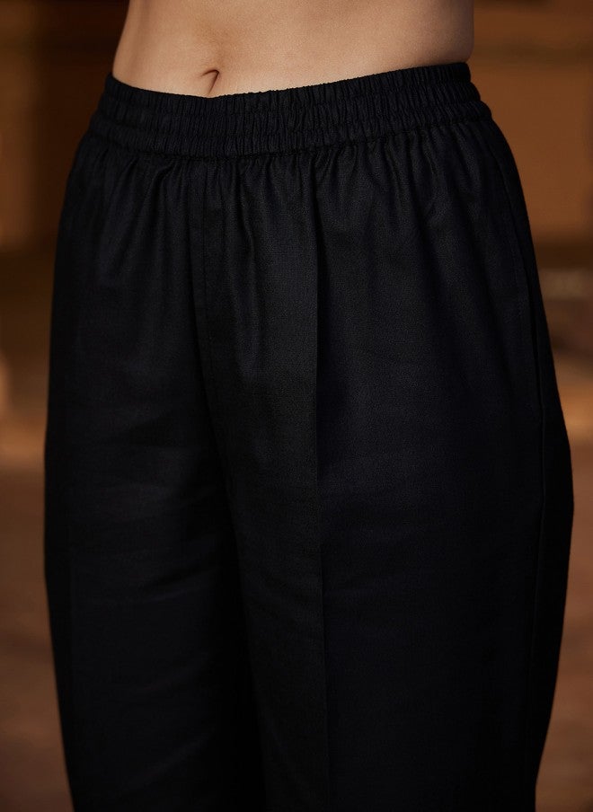 ساسافراس طقم بلوزة وبنطلون بالازو للنساء باللون الأسود - Image 3