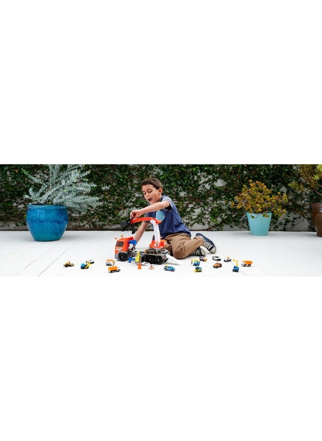 MATCHBOX Matchbox Cars Playset, Action Drivers Transforming Excavator, Large Toy Truck, 1:64 Scale Construction Vehicle & 4 Accessories  - Image 2