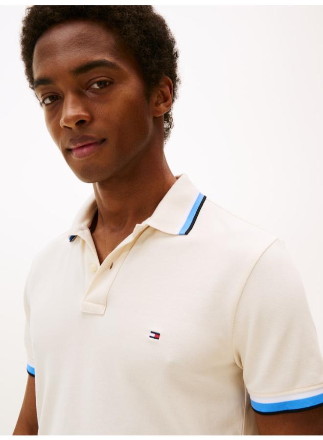 تومي هيلفيغر تيشيرت بولو بقصة ضيقة ومزين بشعار العلامة التجارية - Image 3