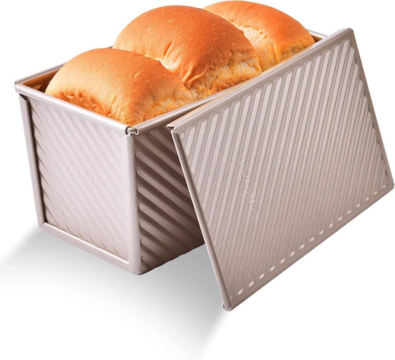 AKOLAFE Loaf Tin with Lid 1lb450g Bread Tin Non Stick Pullman Loaf Pan with Slide Cover Steel Toast Pan Bread Tins for Baking Breads Rose Gold 20X12X11CM