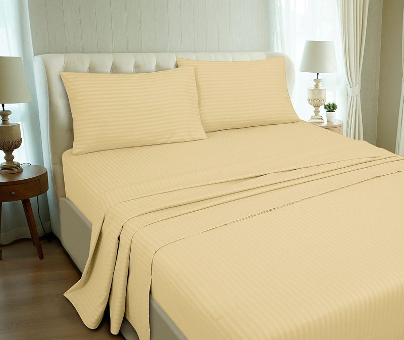 ROYALE LINENS طقم شراشف كال كينج 4 قطع من رويال لينينز - فراش مايكروفايبر ناعم - 1 شرشف مجهز، 1 شرشف مسطح، 2 كيس وسادة - مقاوم للتجعد والبهتان - شراشف فندقية فاخرة (رملي مخطط، كال كينج) - Image 5