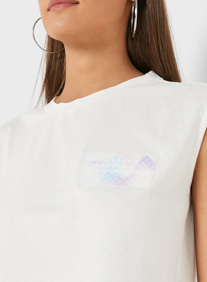 KENDALL + KYLIE Crew Neck Logo Crop Top