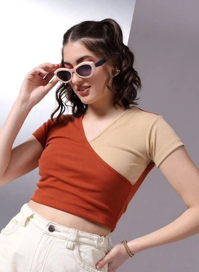 Women Regular Fit Solid V-Neck Short Sleeve Top