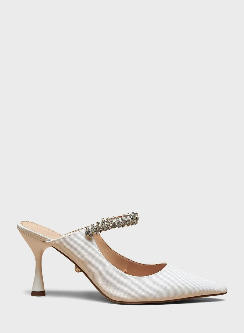 Celeste Low Heel Pump