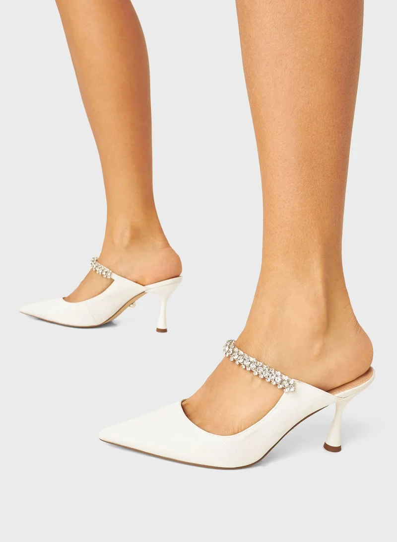 Celeste Low Heel Pump
