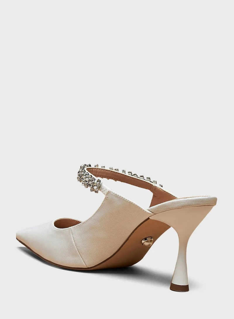Celeste Low Heel Pump
